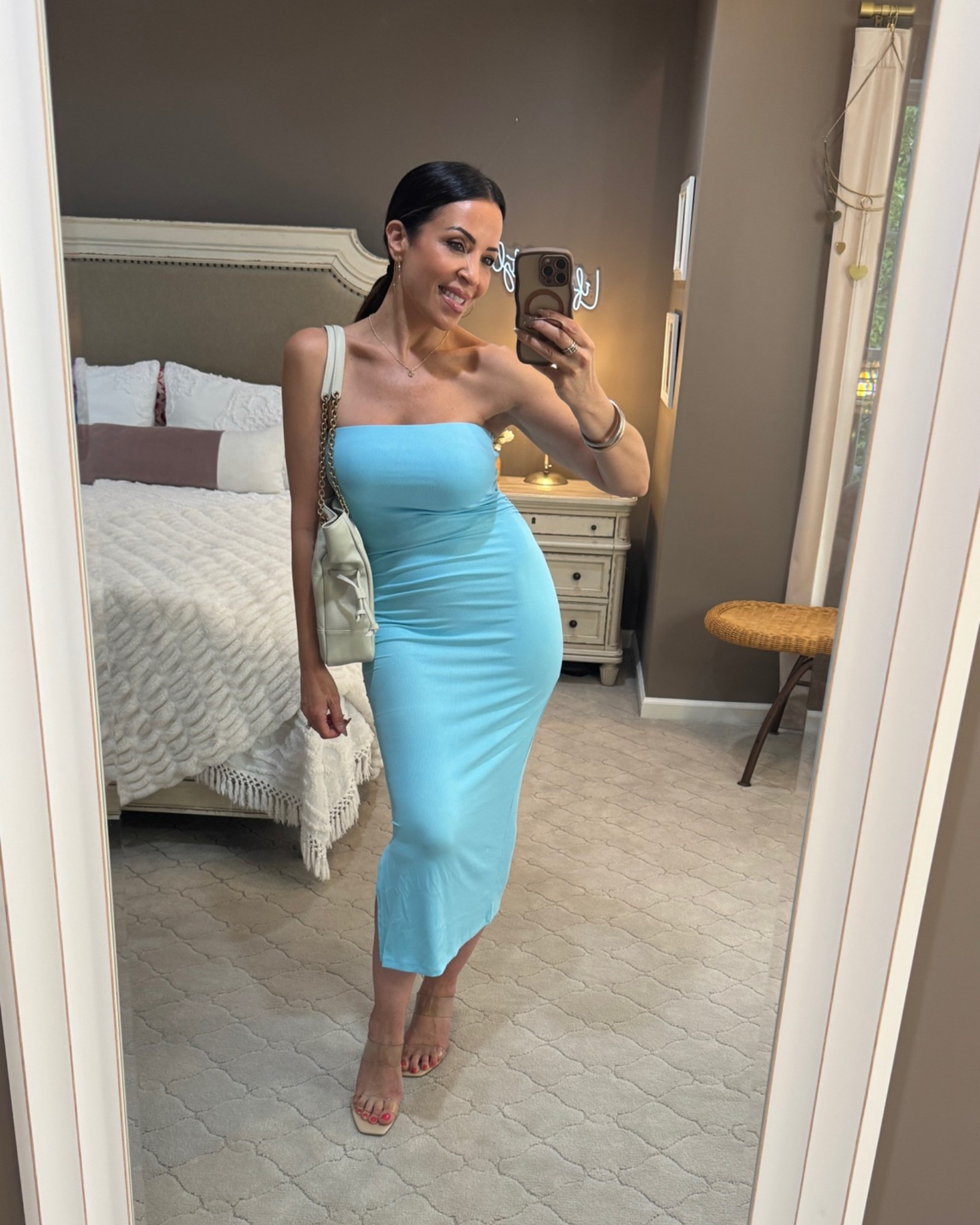 If you need an adorable dress .that is only $10, you found the right place. And yes, I do think I am Kim Kardashian in this dress. Just leave me to my delusion. Thank you.🩵 ✌️
#walmartstyle #skimsdupe