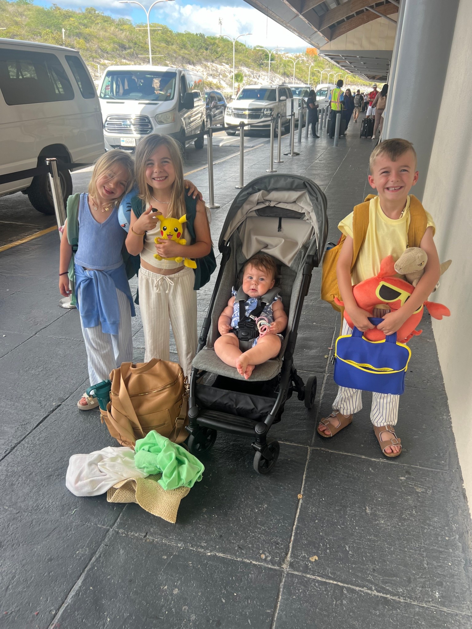 Travel stroller and car seats 