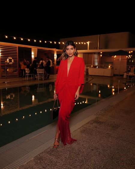 The perfect red dress 🌹