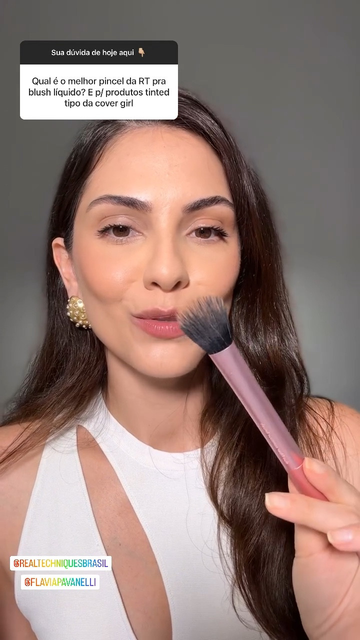 Pincel para blush líquido - RT427 da Real Techniques 

#LTKbeauty #LTKVideo #LTKxSephora