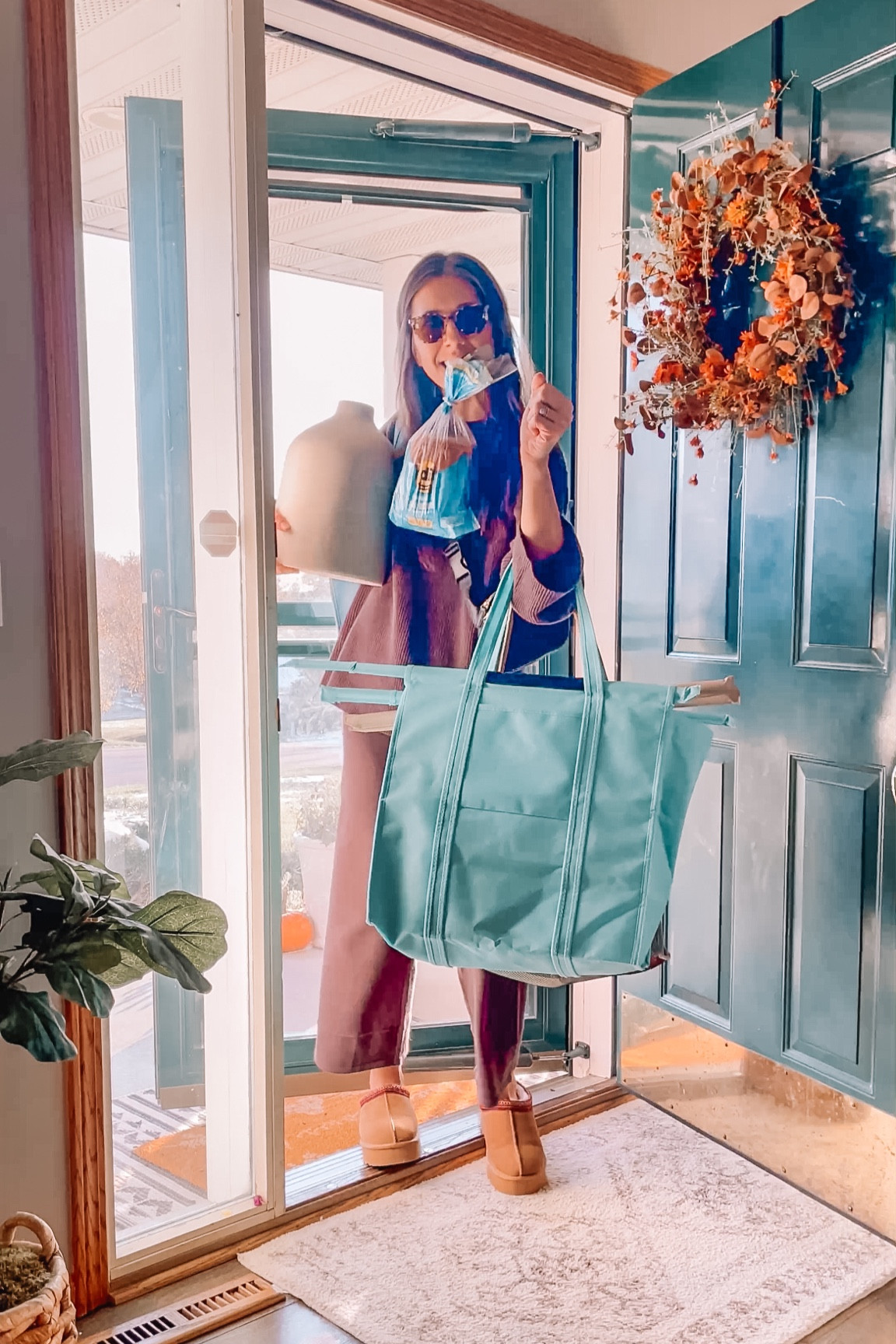 Amazon fashion sweater lounge set & reusable grocery bags for your cart!

Amazon finds 
UGG look for less under $100!


#LTKfindsunder50 #LTKitbag #LTKshoecrush