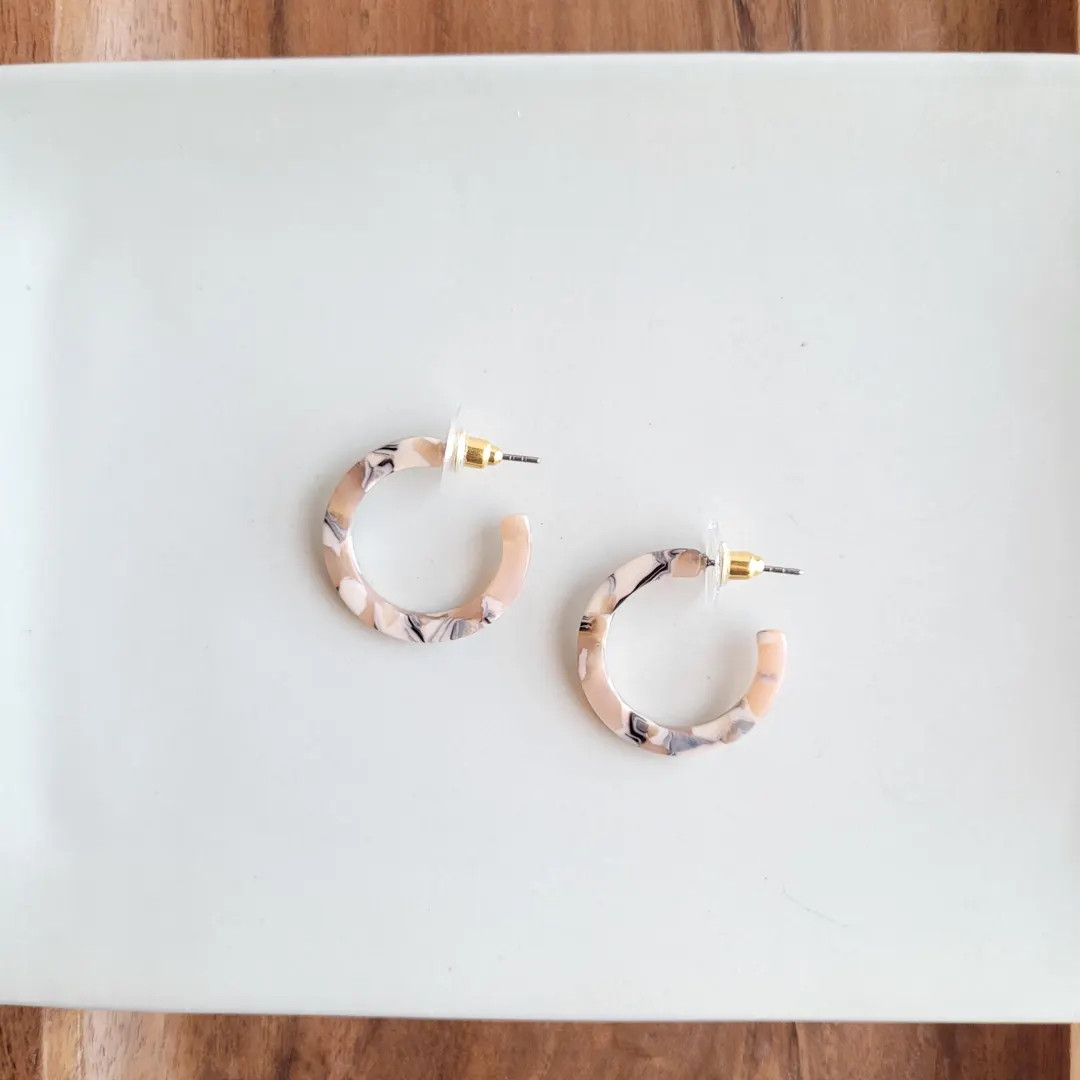 These ultra lightweight hoops are simple and classic. The perfect versatile piece for everyday we... | Etsy (US)