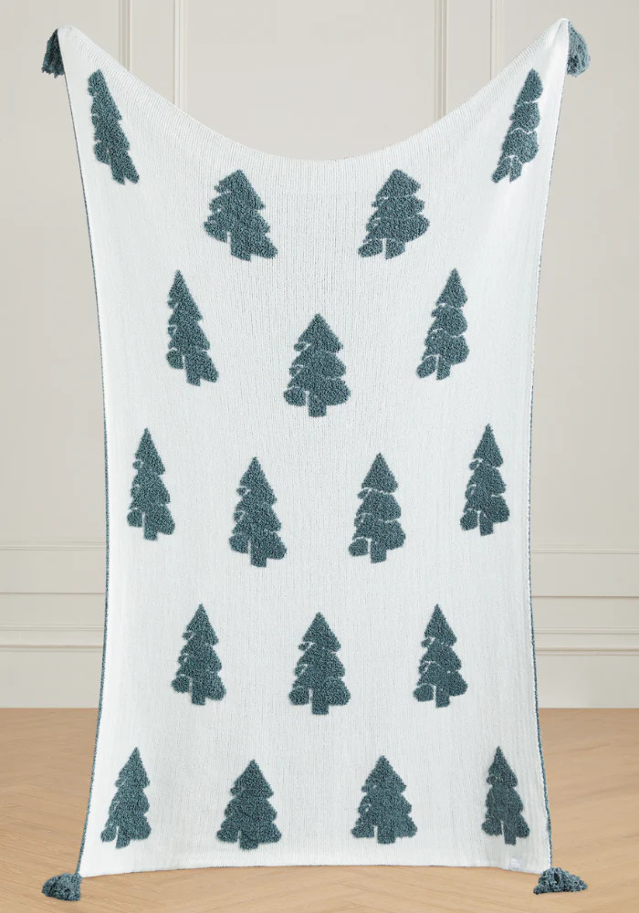 TSC x Amber Massey: 3D Evergreen Buttery Blanket | The Styled Collection