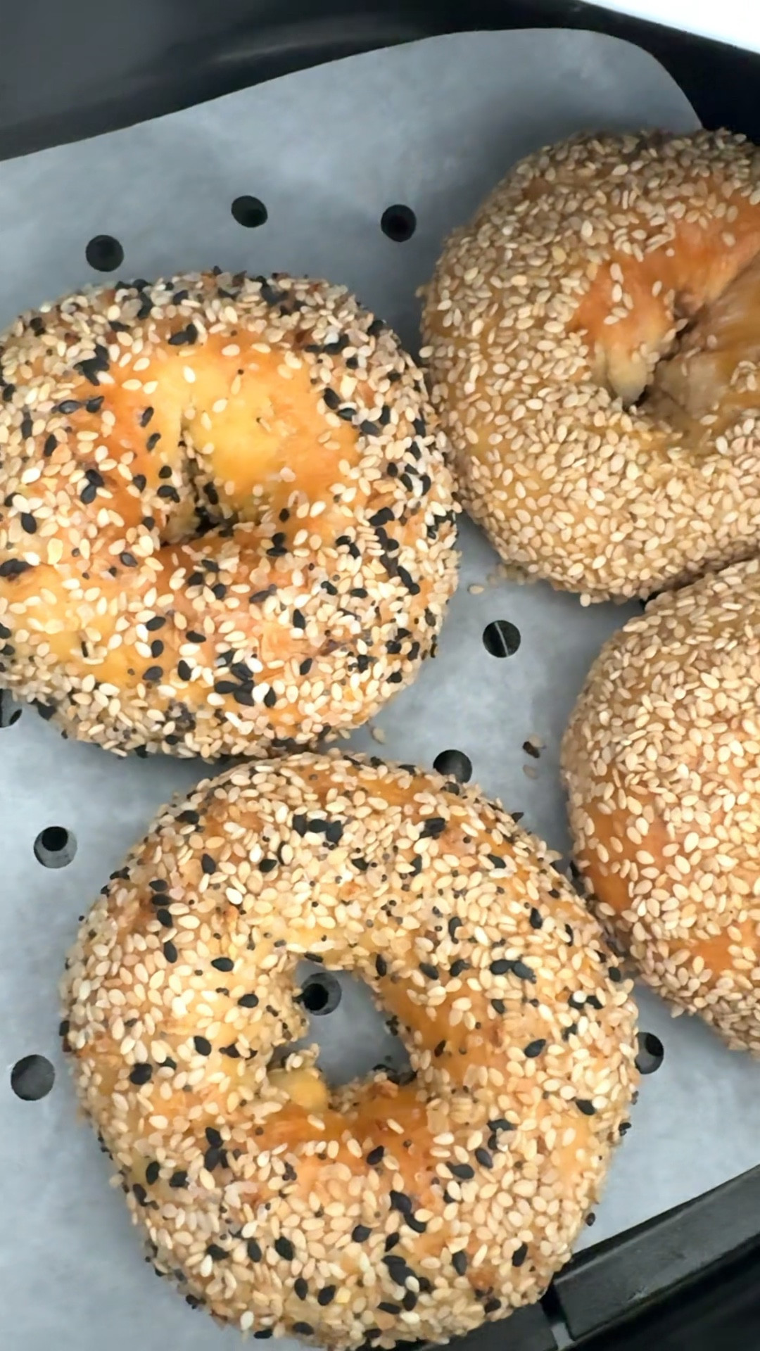 Nothing better than homemade air fryer Greek yogurt bagels 🥯

Full recipe on skinnytaste, and in the Skinnytaste Air Fryer Cookbook

#LTKfoodie #LTKHome #LTKmorningroutine