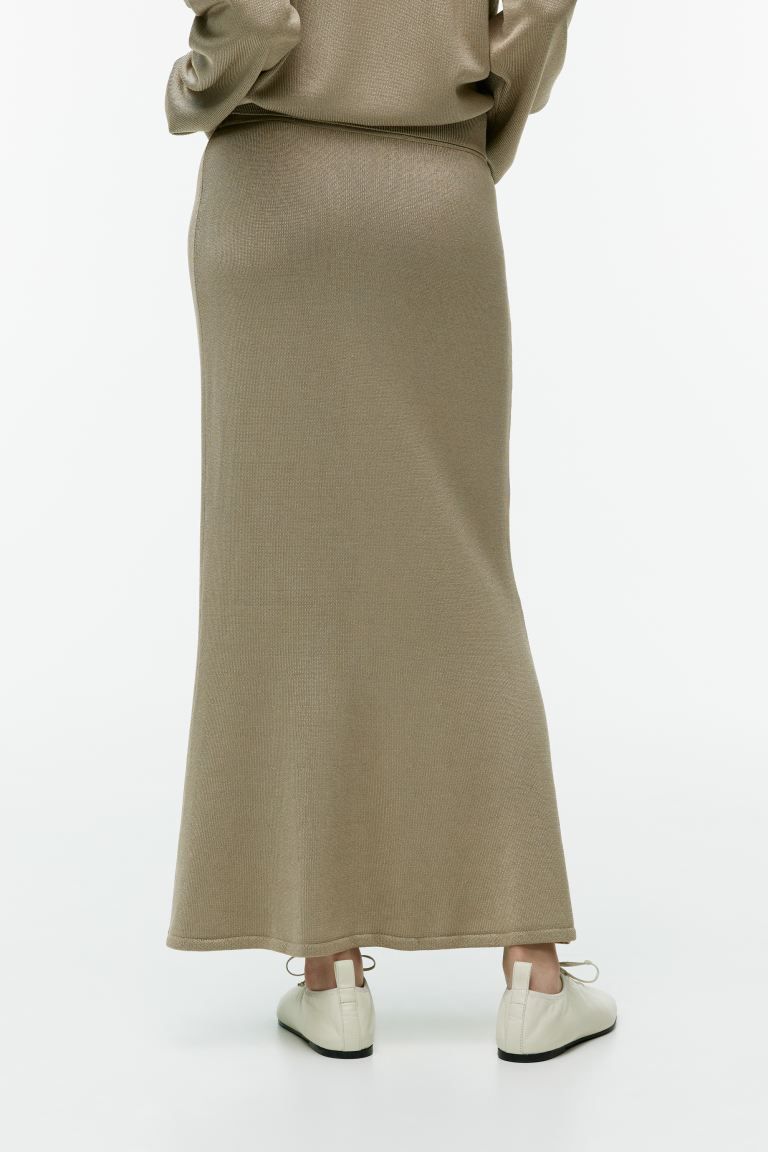 Knitted Midi Skirt - Beige - Ladies | H&M GB | H&M (UK, MY, IN, SG, PH, TW, HK)