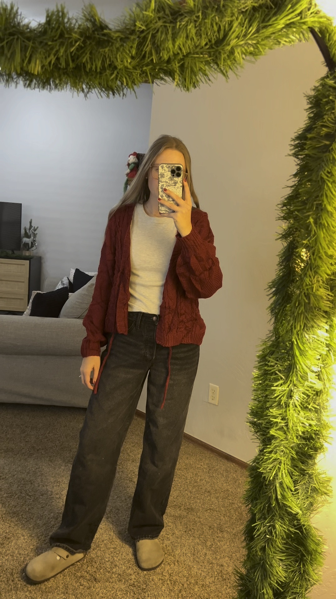 Such a good sweater for every season!!

#ltkcreator #ltkfinds #ltkfashion #lightsweater #springsweater #fallsweater #springfashion #winterfashion #springoutfitinspo

#LTKGiftGuide #LTKStyleTip