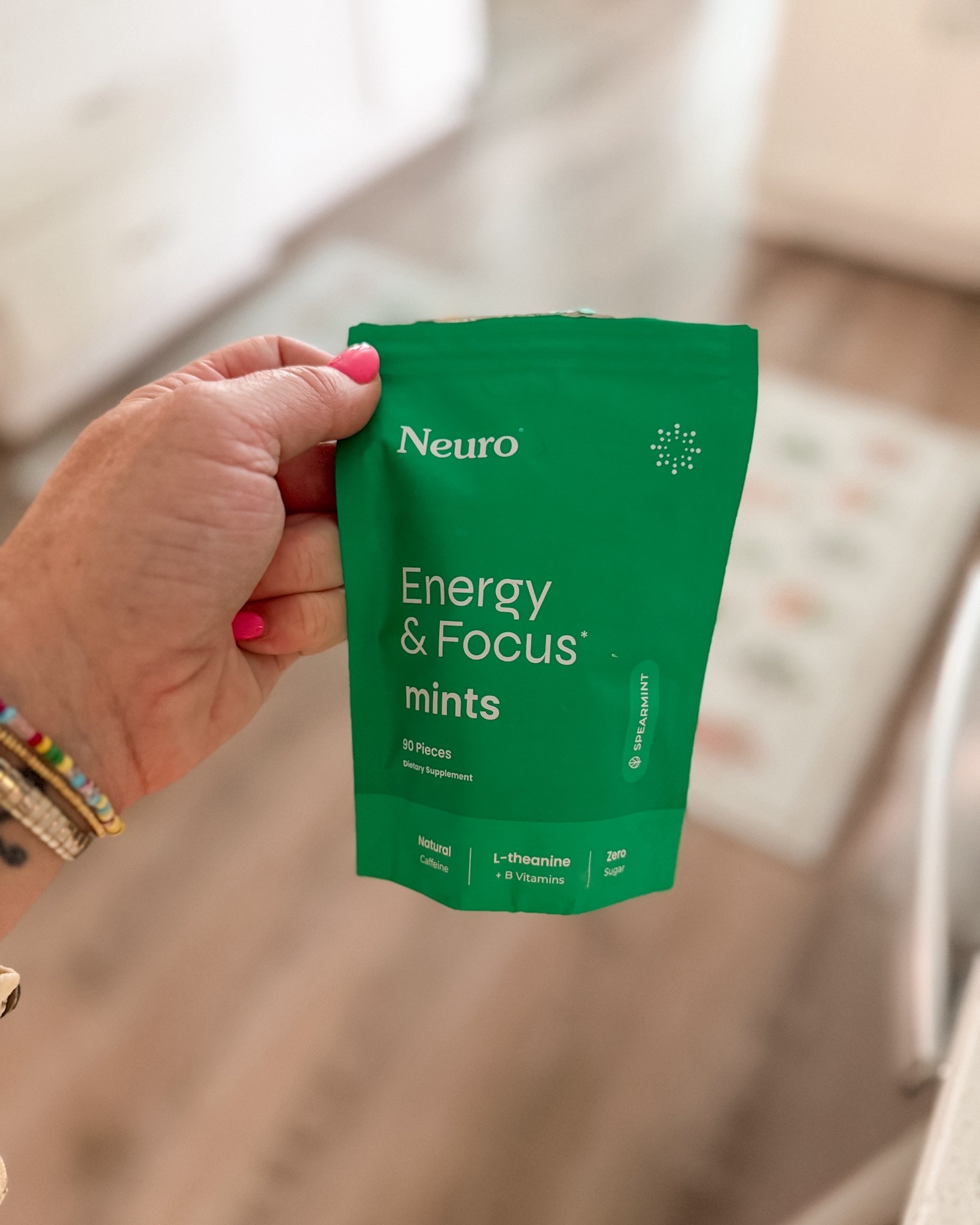 Mom brain, but make it focused 🙌🏼✨

These little mints are my go-to when I need a quick boost—clean energy + better focus without the crash 💚

Perfect for busy days, errands, and keeping up with all the things 💫 