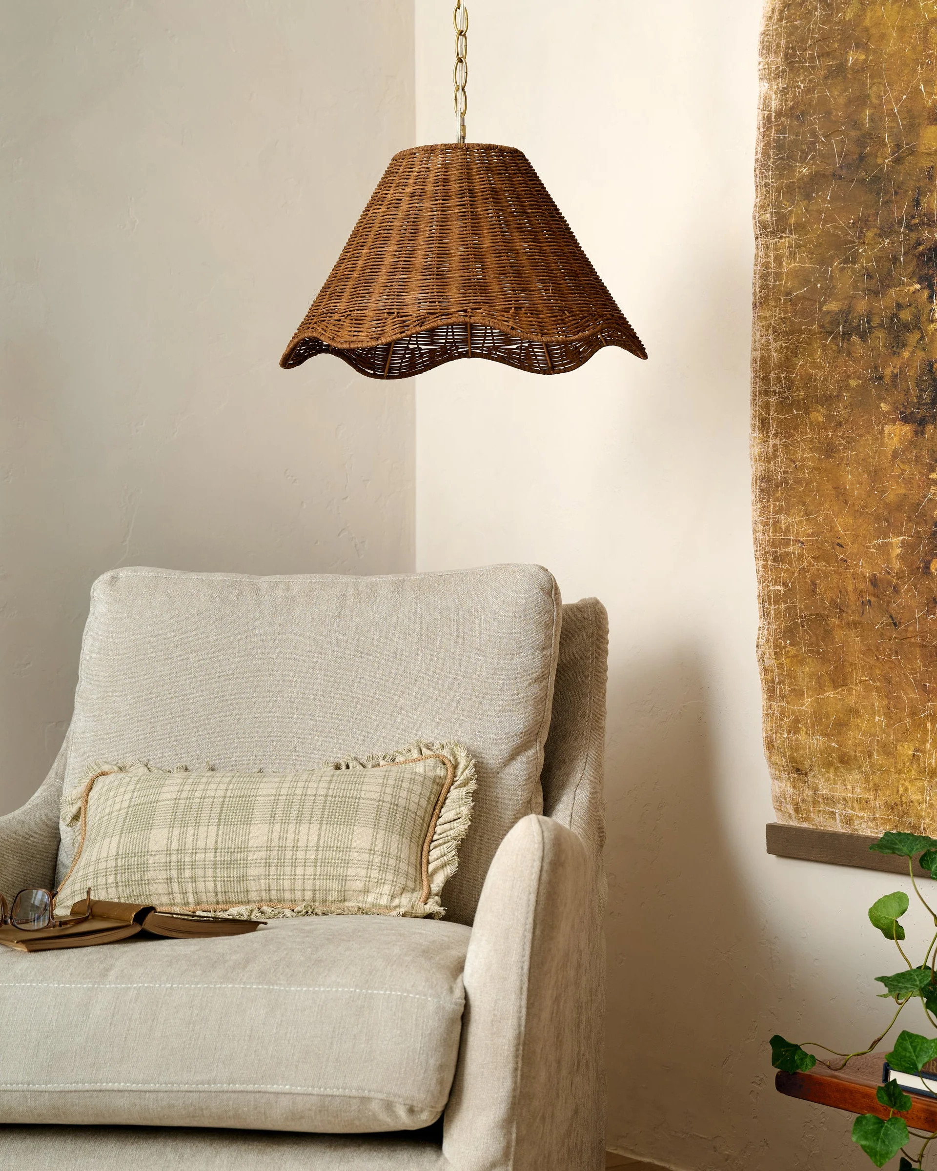 Lucinda Pendant | Magnolia