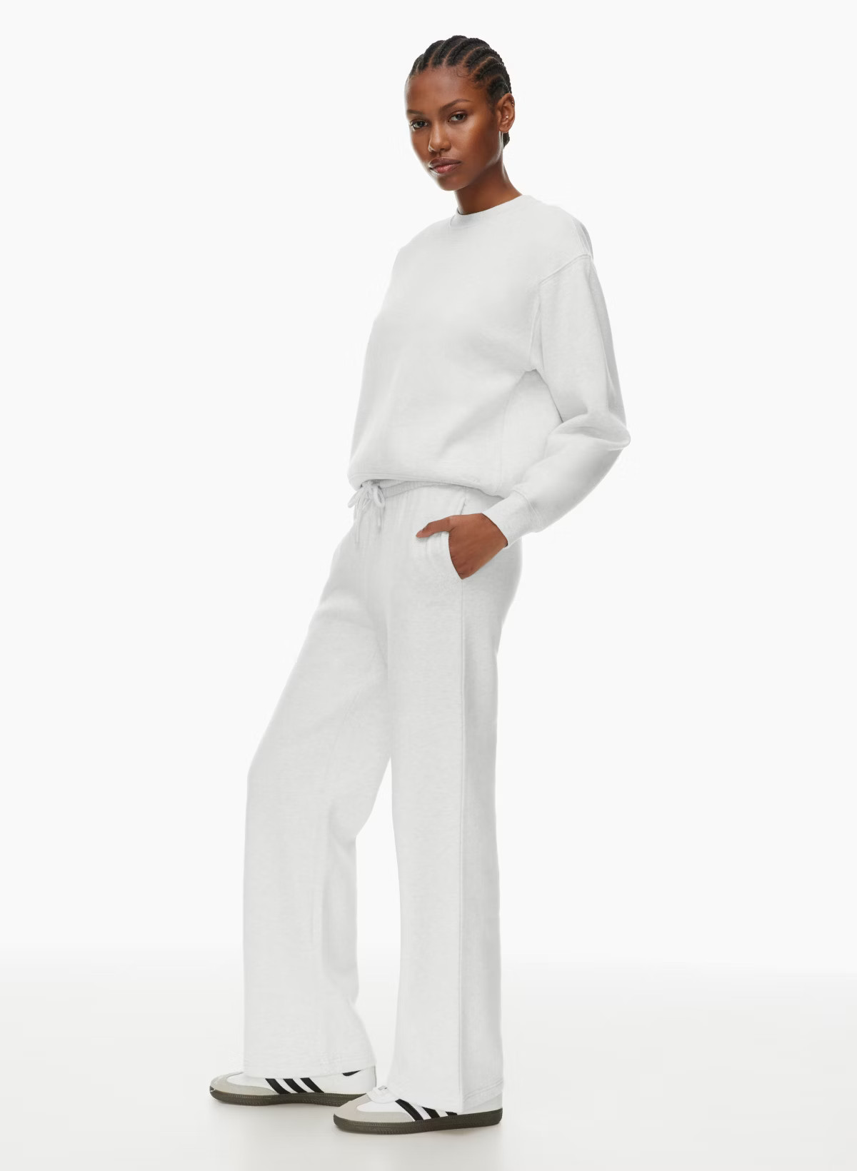 COZY FLEECE PERFECT CREW SWEATSHIRT | Aritzia