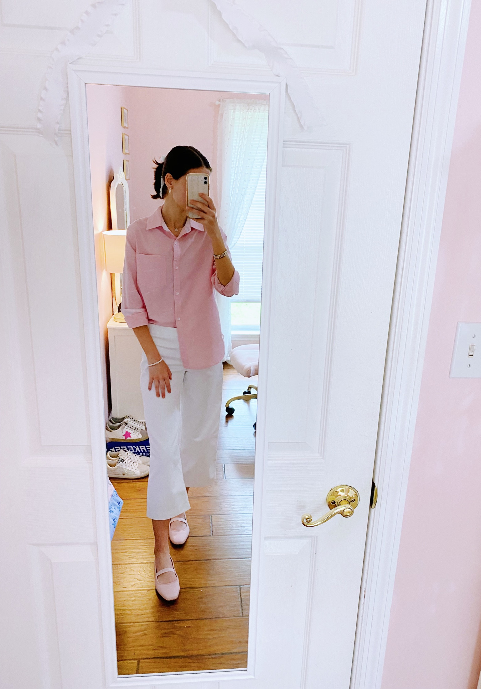 I always love a good classic button down! I linked tons of options! 

#LTKStyleTip #LTKFindsUnder100 #LTKWorkwear