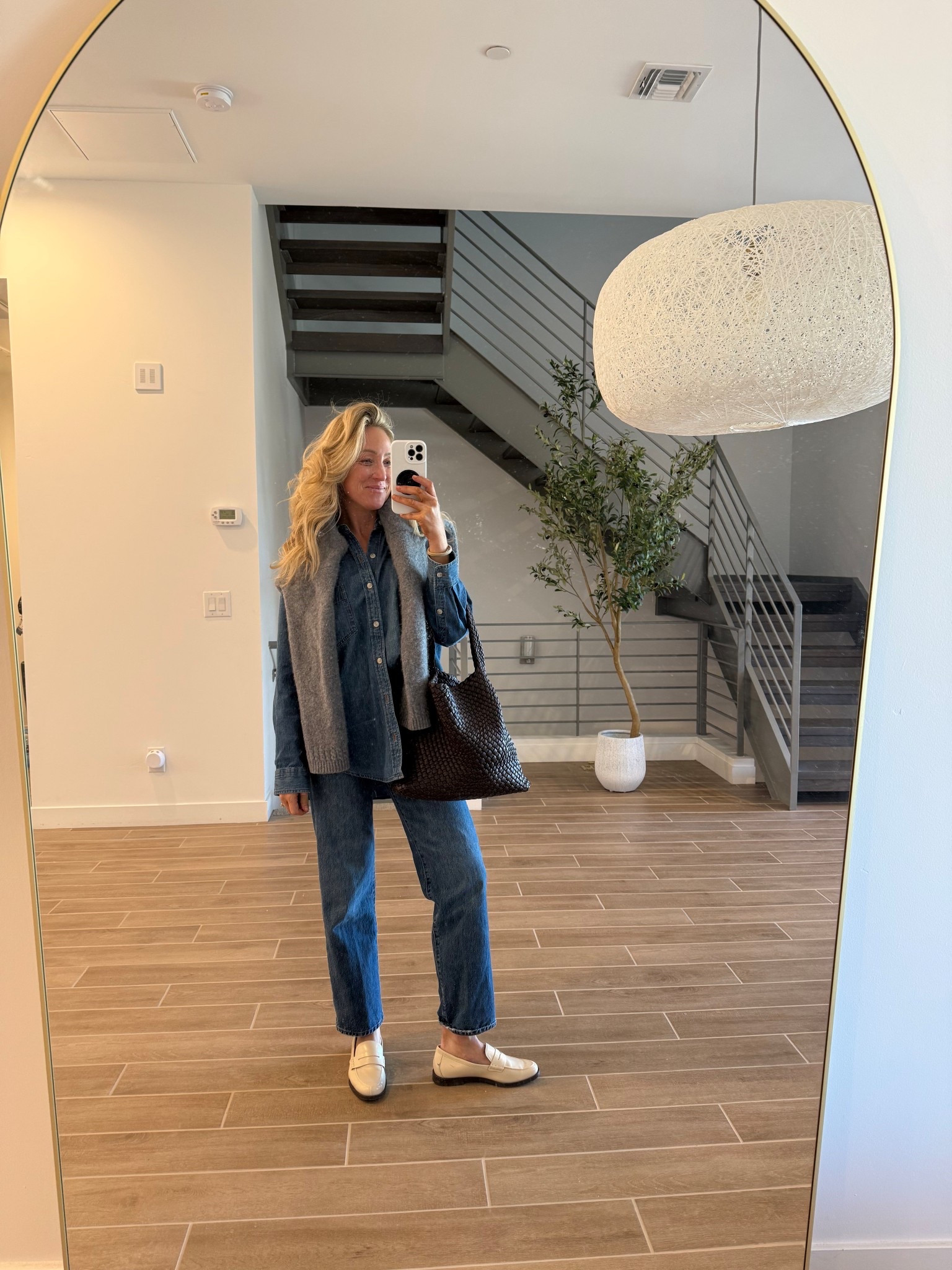 Ootd!! Wearing my true size denim and size S chambray top! 

#LTKgrwm #LTKdayinmylife #LTKootd