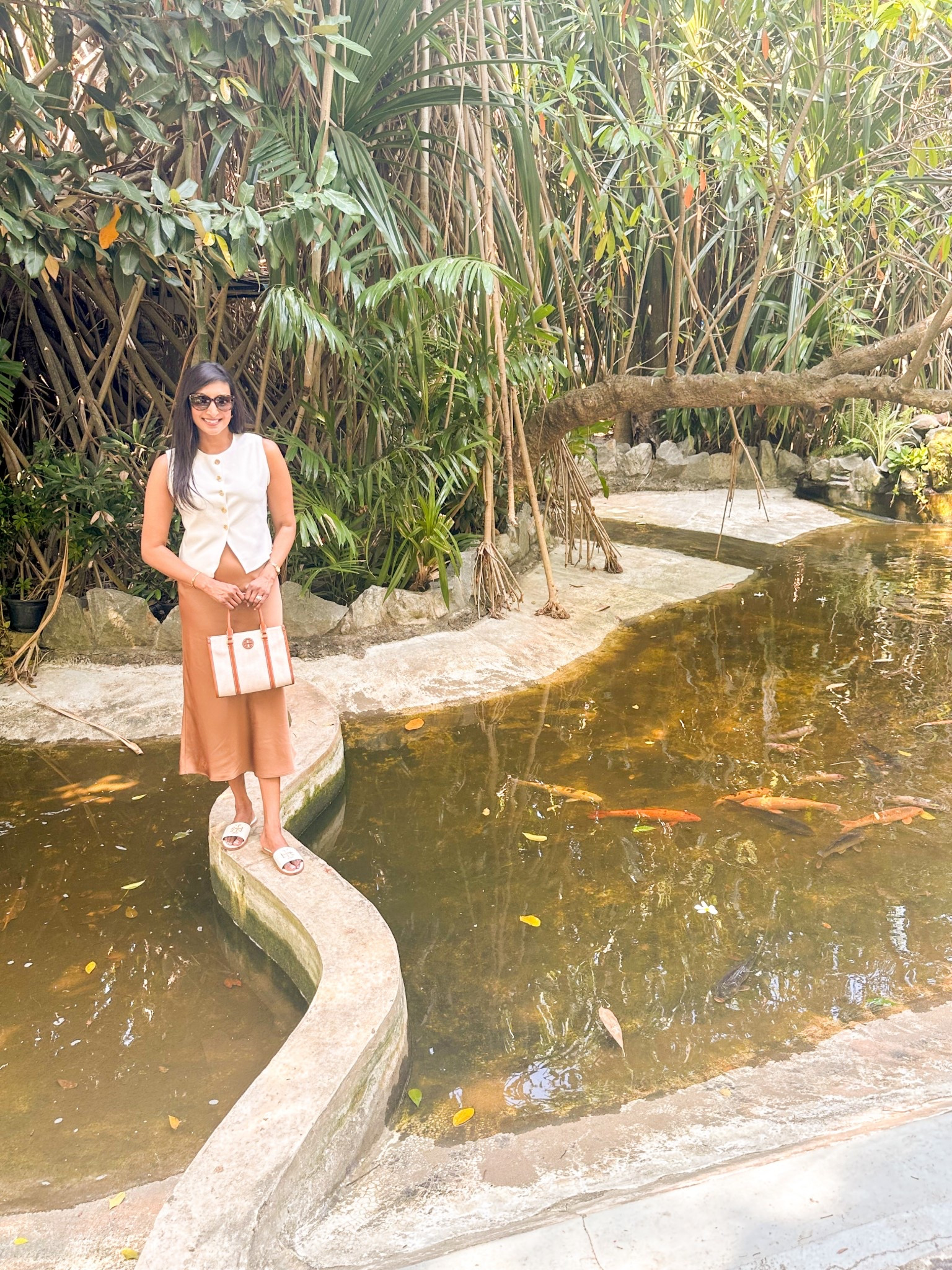 Neutral lunch outfit 

#LTKstyletip #LTKFashionMonth #LTKtravel