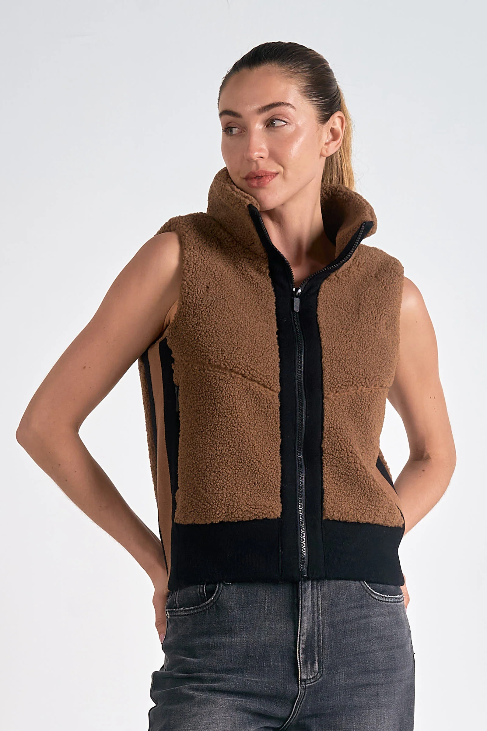 Vancouver Vest | Shop Elan