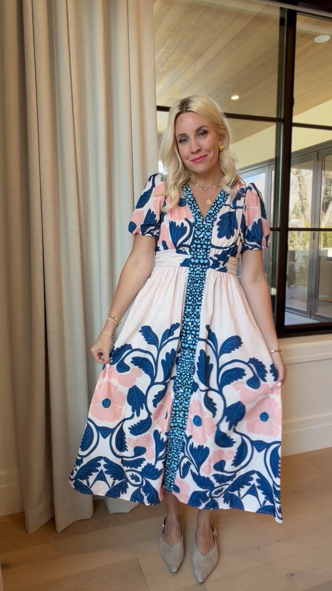 This dress is so cute going into the spring! 

#LTKFindsUnder100 #LTKFindsUnder50 #LTKootd