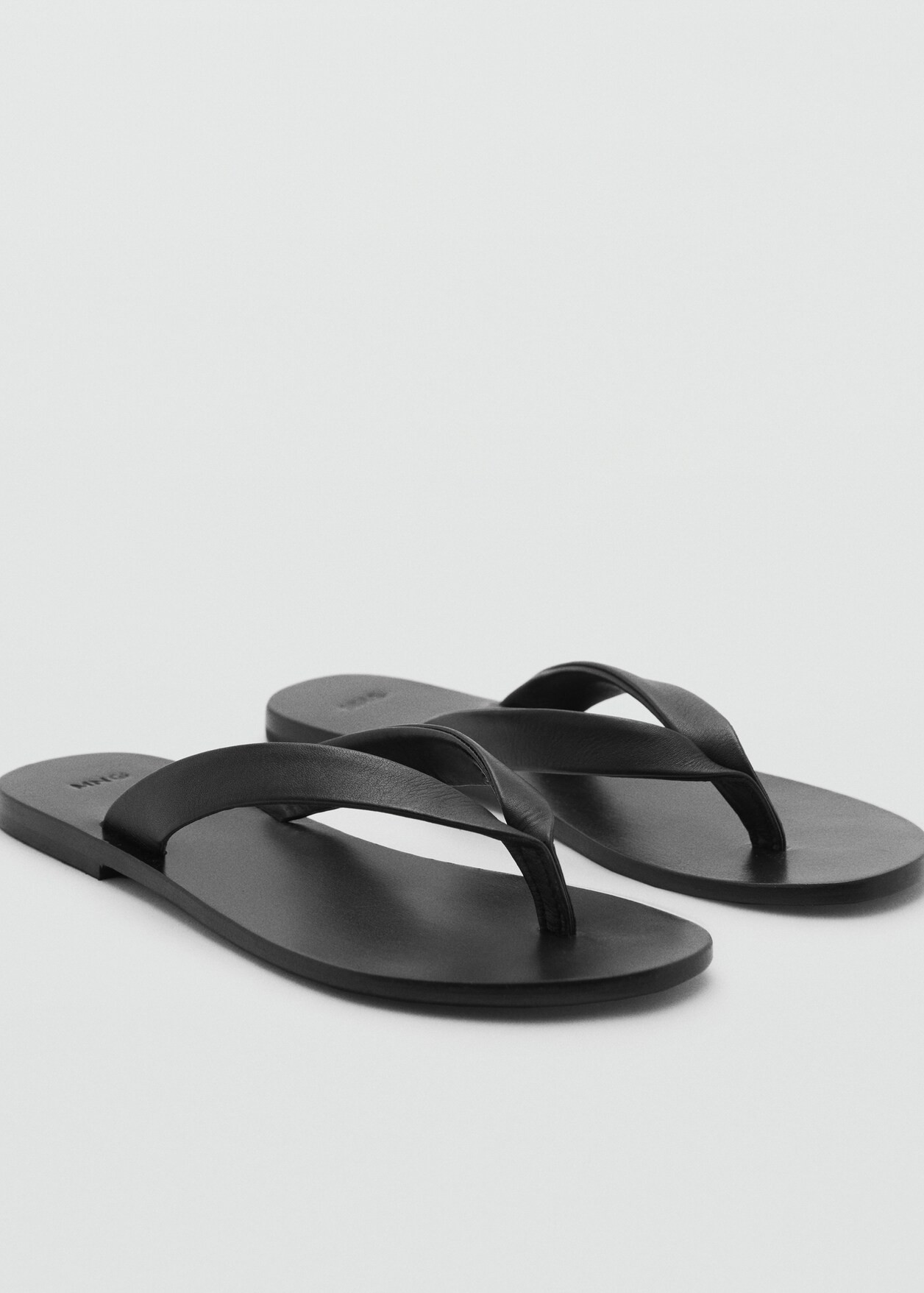 Sandales à lanières cuir - Femme | MANGO Canada | Mango Canada