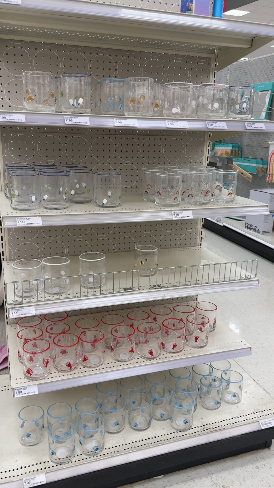 obsessed with these 🤩🎯 #targeticonglasses #iconglasses #coffeecups #springcups #targetfinds 