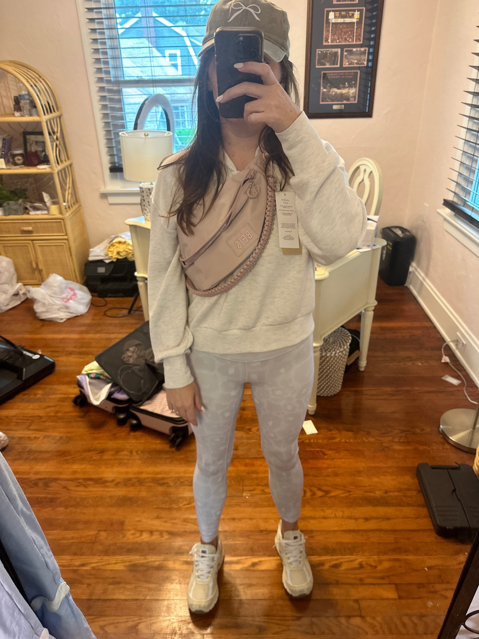 Plane outfit! ✈️
Sweatshirt size S
Leggings size 4

Bridal outfit. Bachelorette outfit.

#LTKWedding #LTKActive #LTKTravel