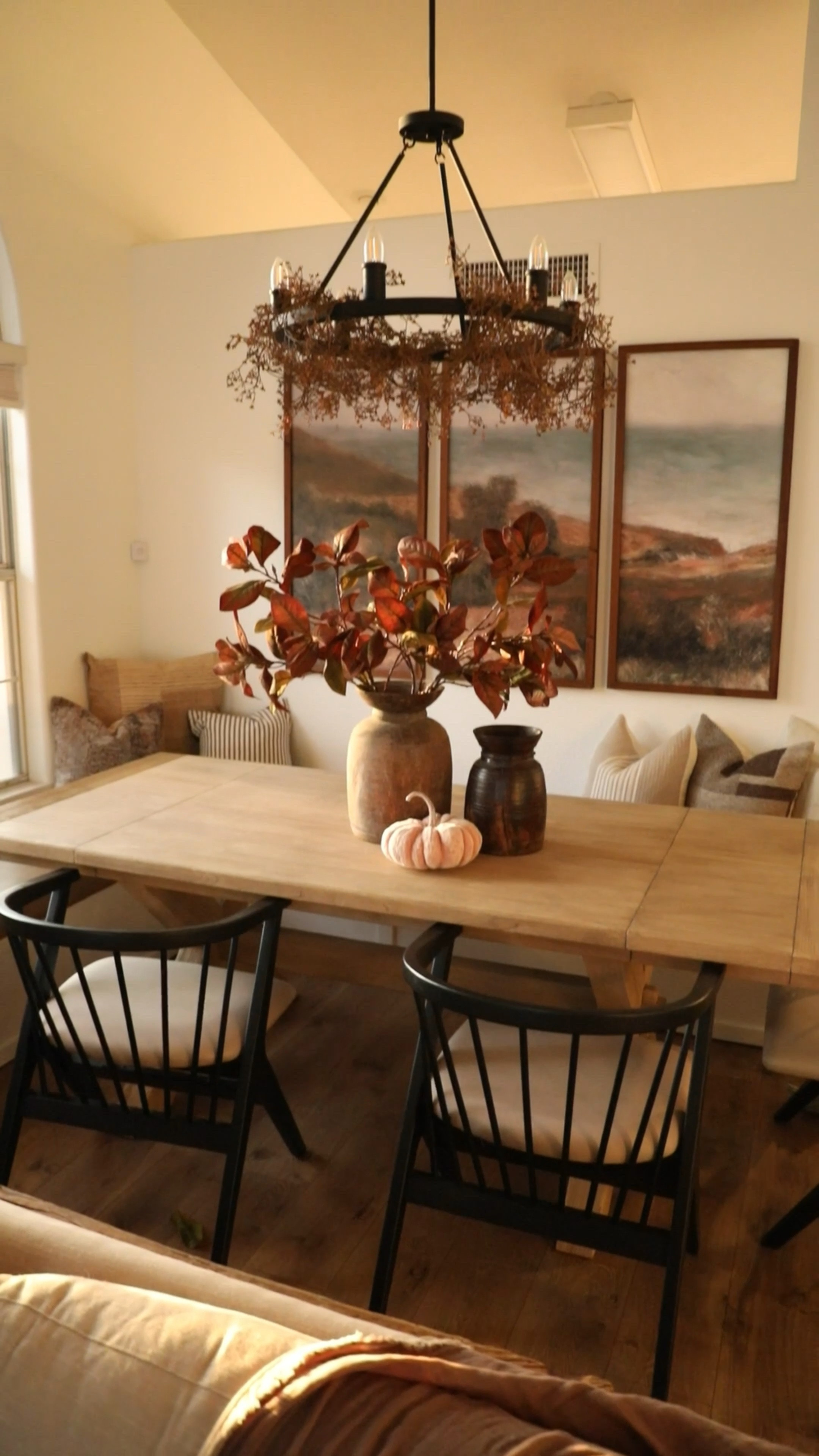 🚨AMAZING FALL FLORAL DEAL! 🚨 Right now, these stunning stems are on SALE for only $5 each! 😱🤯 They look so much more expensive and give off such a high-end look 🤌🏻. I used 5 stems total in my large vase but 3 would probably work for a medium size. Happy decorating 🥰🍁🍂 #falldedor #ltkhome #homedecor #fall #falldecorations #ltksale #ltksalealert

#LTKsalealert #LTKSeasonal #LTKhome