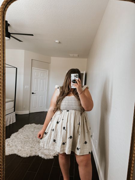 the perfect spring dress doesn’t exi… 👀
runs big, i’m in a large!

mini dress // summer dress // spring dress // smocked dress // midsize outfits 

#LTKSeasonal #LTKmidsize #LTKstyletip