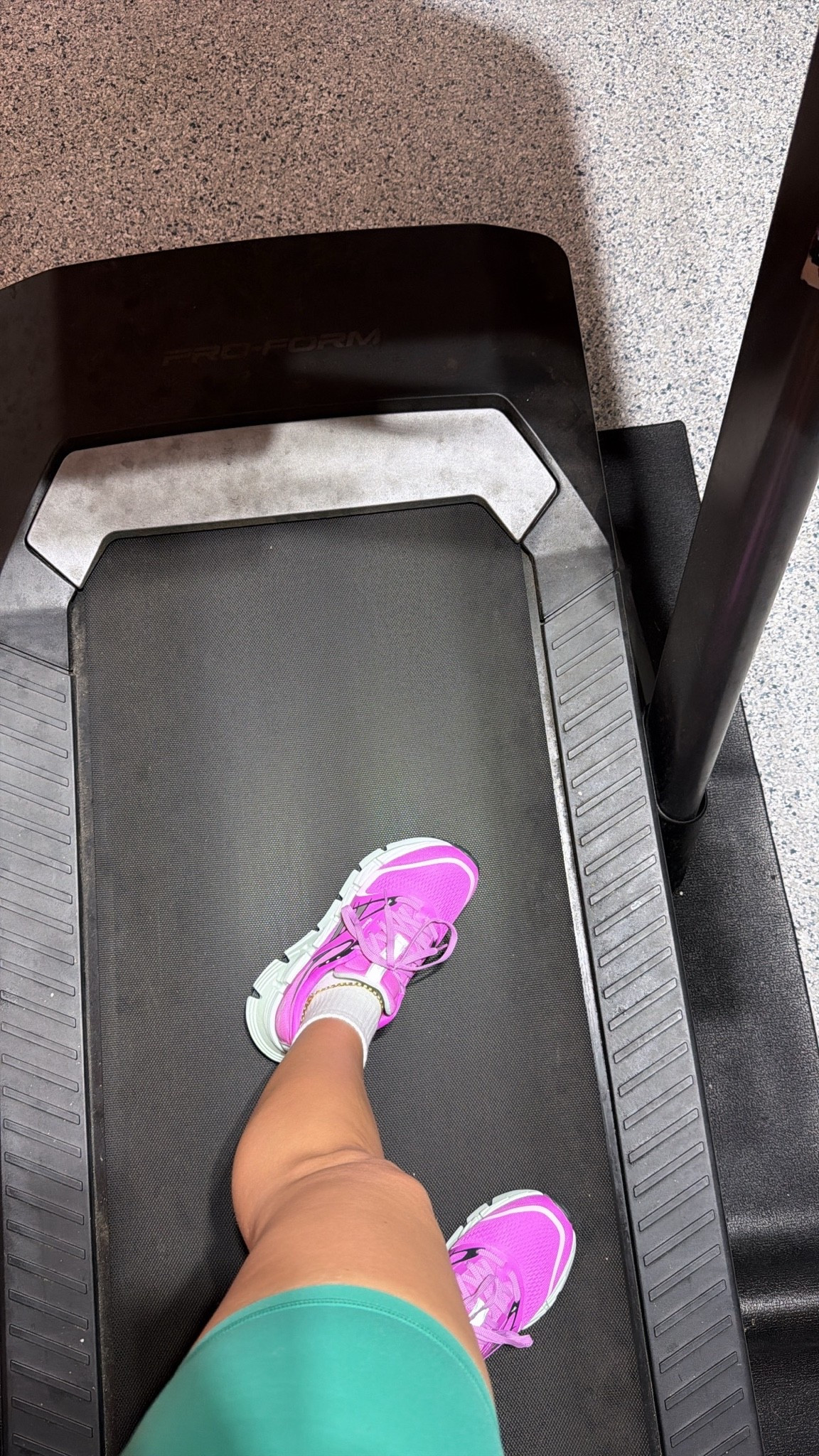 Reebox sneakers feel like a ☁️
True to size 
Treadmill

#LTKfitnessgoals #LTKmomlife #LTKActive
