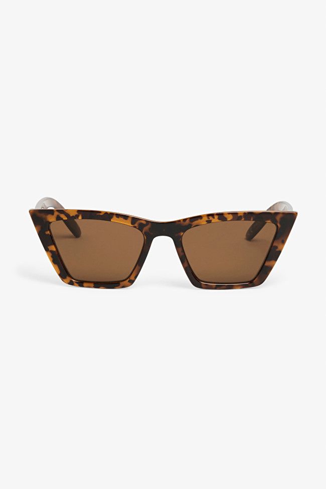 Monki cares
                		
                		Square cat-eye sunglasses
                  			
... | Monki