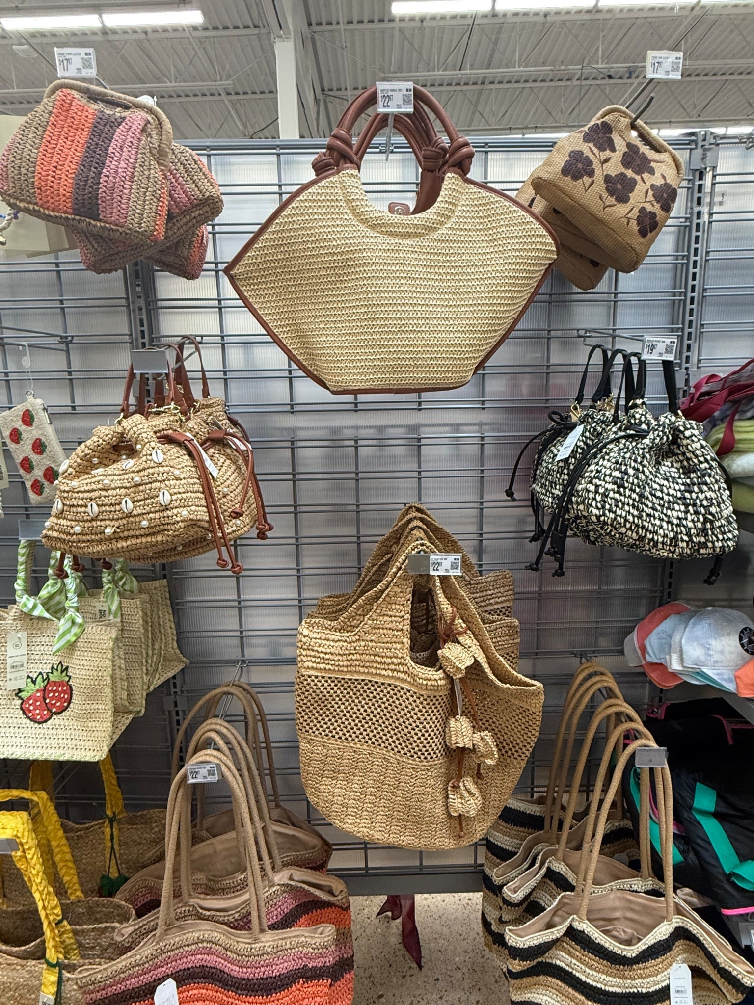 Walmart is really outdoing themselves with these summer bags. 🦐🪼🐙