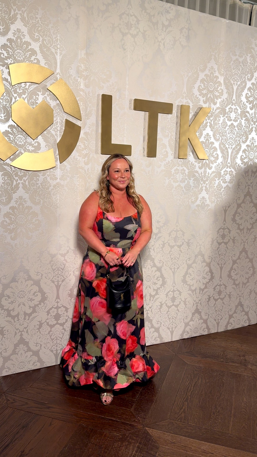 LTK × NYFW event!
This dress is a dream and so comfy! In a size XL!
Perfect for a special occasion or wedding!
Petite style, cocktail dress, party dress, midsize style, wedding guest dress, special occasion dress 



#LTKParties #LTKMidsize #LTKNYFW