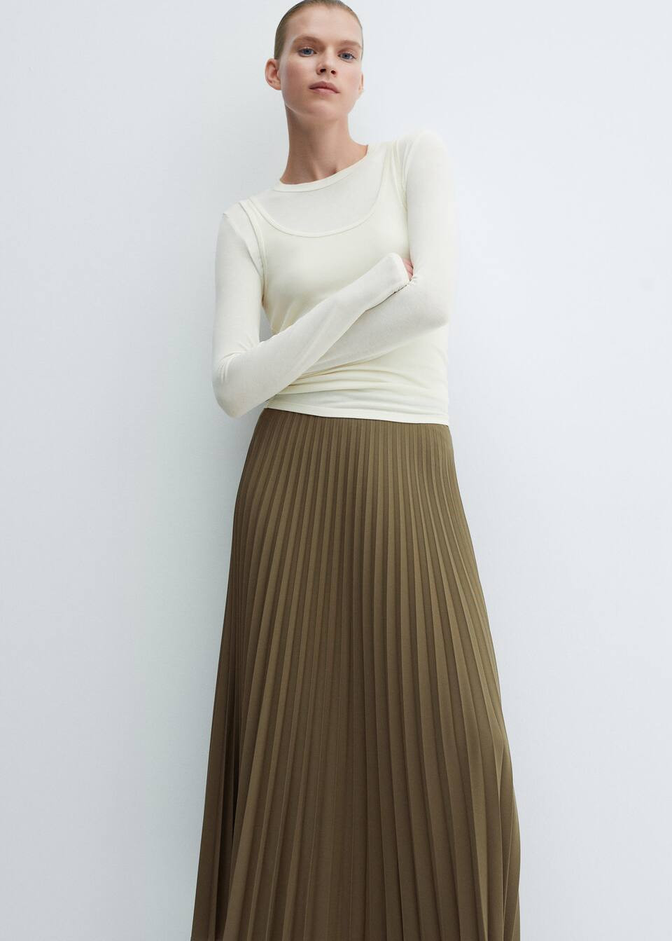 Pleated long skirt -  Women | Mango USA | MANGO (US)