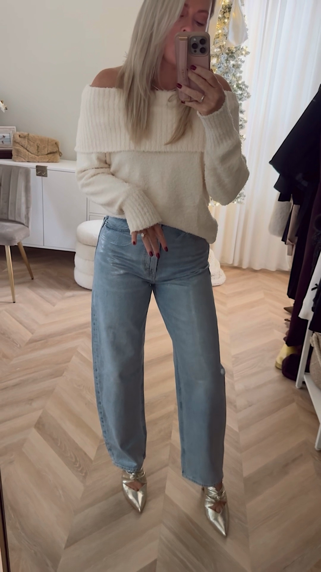 Winter style! Sweater is sooo cozy and Amazon! More colors I’m in small.
Jeans tts! I’m in 27. Go up if in between! 

Coated jeans. Party style. Winter profits. Metallic. 




#LTKWorkwear #LTKootd #LTKHoliday