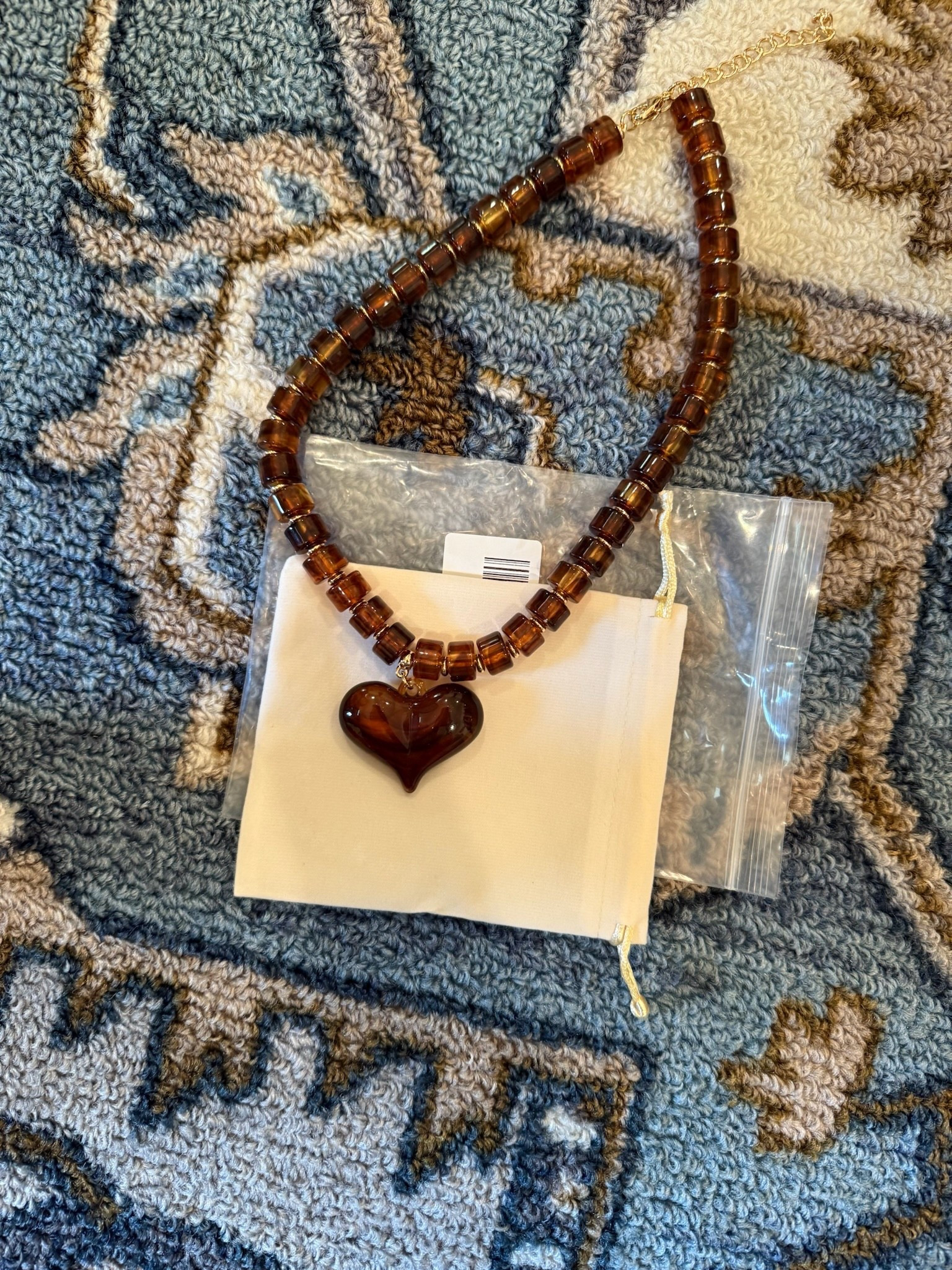 cutest amazon heart!!! omg obsessed 

#LTKFindsUnder50 #LTKStyleTip