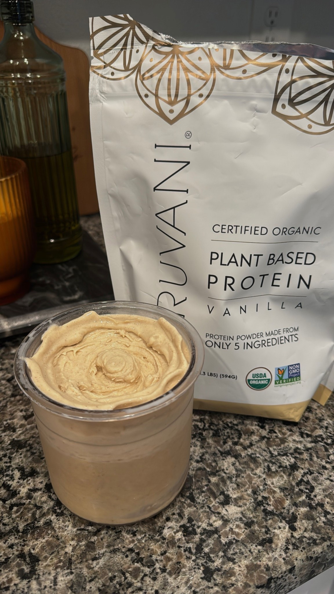 My fav post workout treat ! Obsessed with this protein powder and it only has 5 ingredients !
Recipe :
-1 scoop vanilla protein powder 
-milk
-banana 
-honey
-cinnamon 

#LTKFamily #LTKU #LTKActive