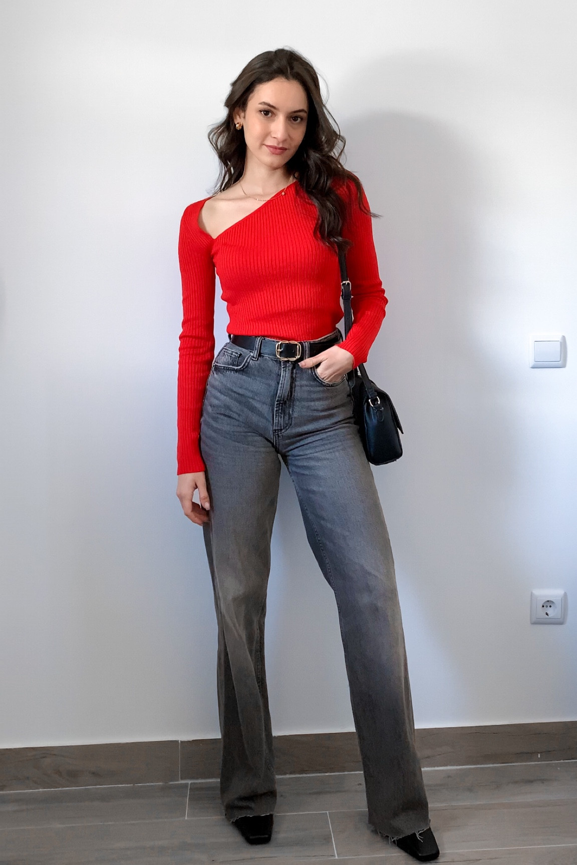 Red+ gray

#LTKSeasonal #LTKbrasil #LTKeurope