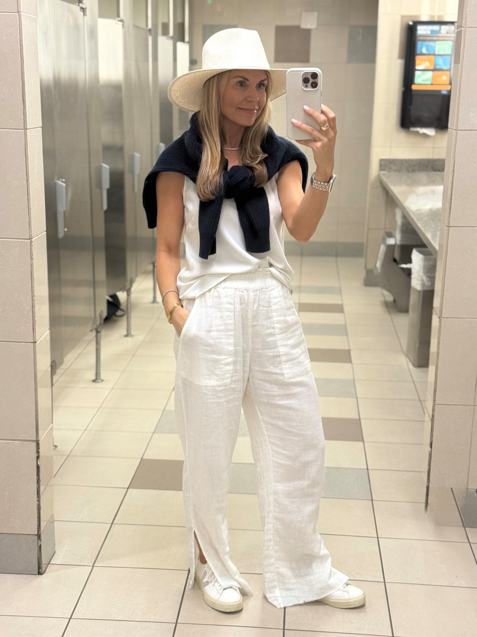 Airport outfit 

#LTKTravel #LTKStyleTip