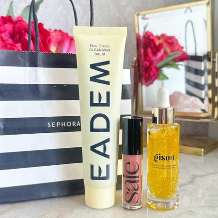 #ad

I've been making a big point of ordering products from the Clean by @Sephora collection lately, since I get so many questions about them from readers!  

Today on the blog I'm sharing my recent finds (and favorites!)  Eadem's Dew Dream is an amazing cleansing balm that comes in an easy to use tube, Saie's Glossybounce is a gloss but also an oil… and my lips feel incredibly hydrated for hours despite spending all morning sipping on coffee. And Gisou's serum makes my hair shiny and soft, but it's water based and not an oil!

I also shared info on some amazing perks I got with my order, thanks to my save points in the Beauty Insider Program!  Make sure you join if you haven't yet.

I would love to know what your favorite clean beauty finds from Sephora are!

#SephoraHaul 



#LTKfindsunder100 #LTKfindsunder50 #LTKbeauty