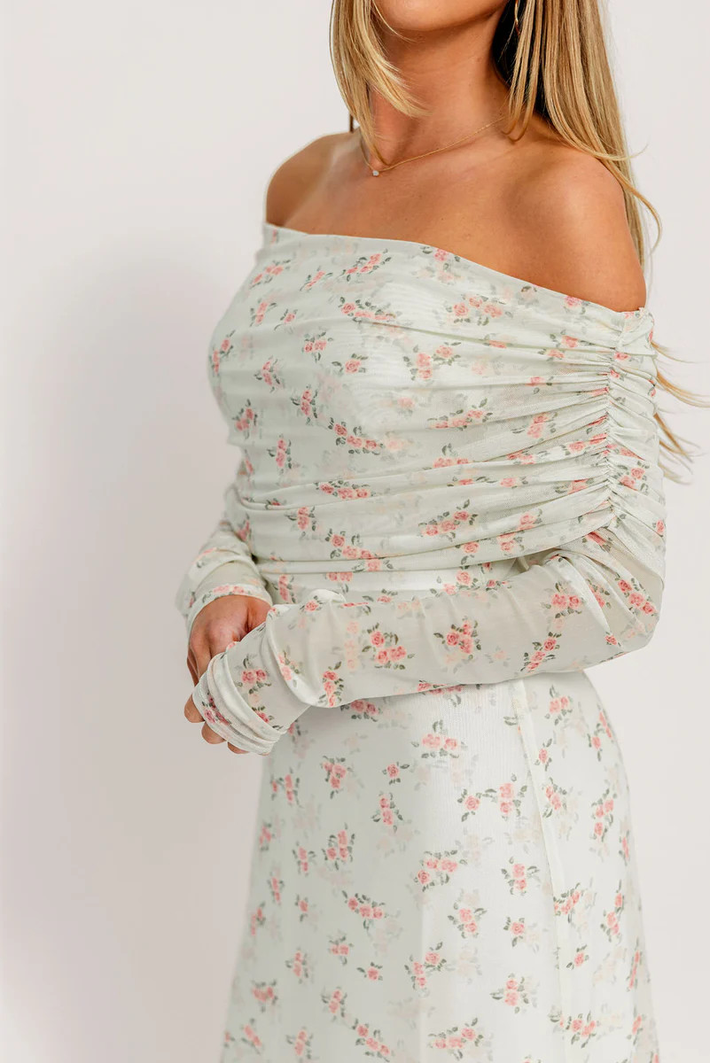 Azaleia Maxi Dress in Blush Floral - Bump Friendly - Size Up for Mater | Worth Collective