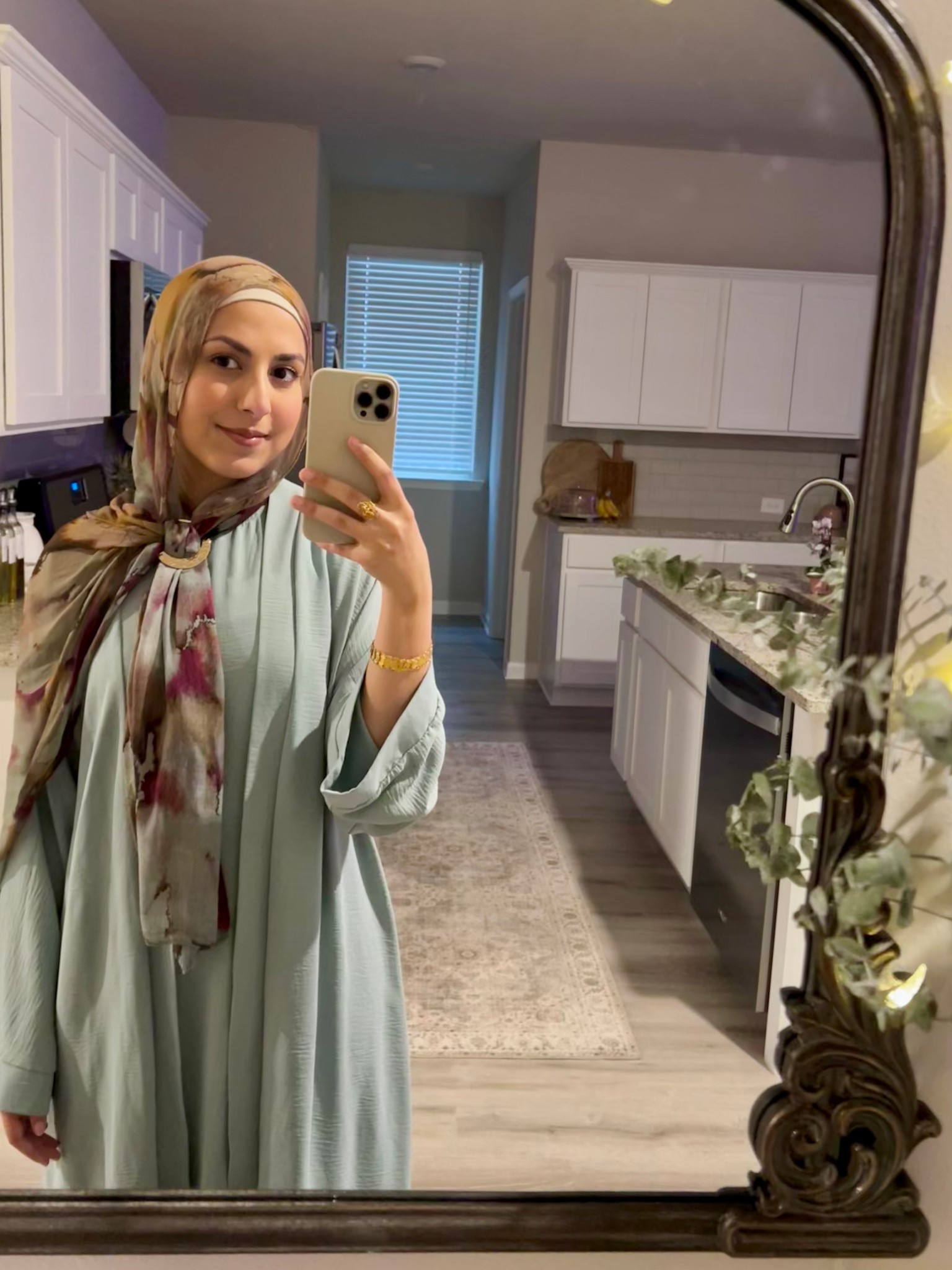Watercolor floral hijab and gold hoop from Vela
Abaya from Modanisa, linking one similar🫶

#LTKFindsUnder50 #LTKU #LTKStyleTip