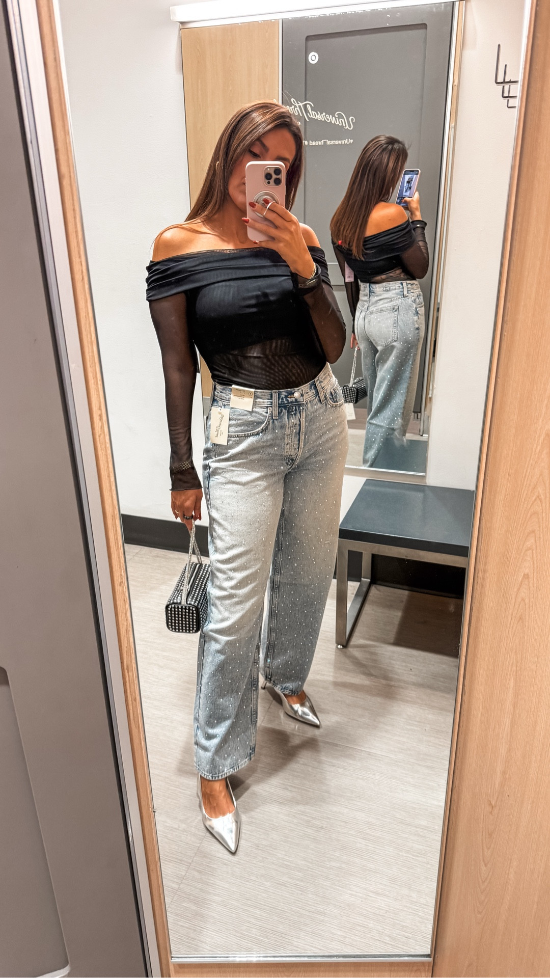 Size medium top, size 8 jeans

#LTKHoliday #LTKootd