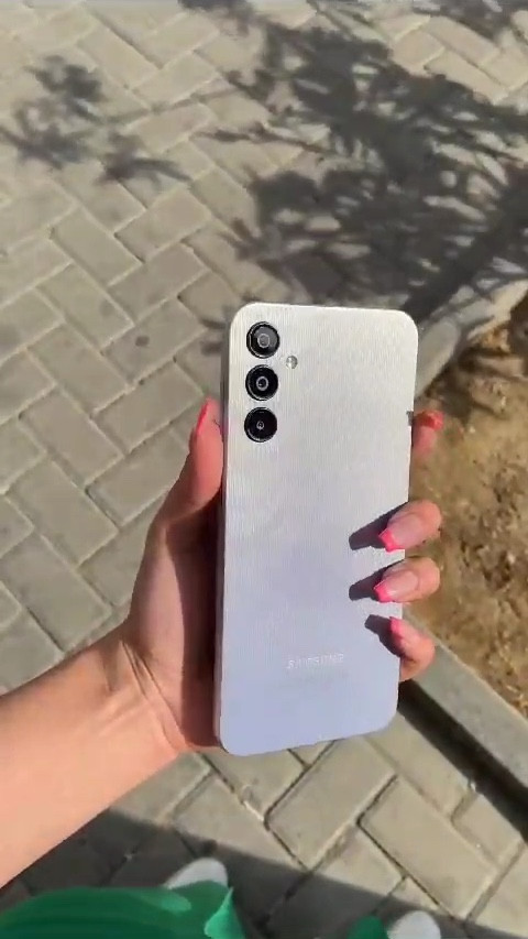 Samsung Galaxy A14 128GB 4G Wi-Fi Tela 6.6'' Dual Chip 4GB RAM Câmera Tripla de até 50MP + Selfie 13MP Bateria de 5000mAh - Preto



#LTKhome #LTKVideo #LTKbrasil