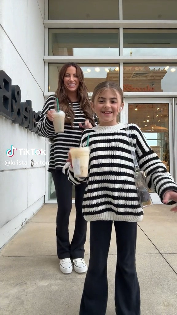 Kollys sweater is from fostered collection and not linkable! 

#twinning

#LTKHoliday #LTKSeasonal #LTKStyleTip