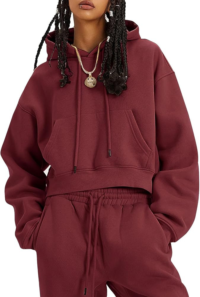 COZYPOIN Womens Fleece 2 Piece Outfits Sweatsuit Crop Top and Pants Hoodie Tracksuit Set | Amazon (US)