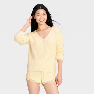 Women's V-Neck Pullover Sweater - Auden™ Purple S | Target