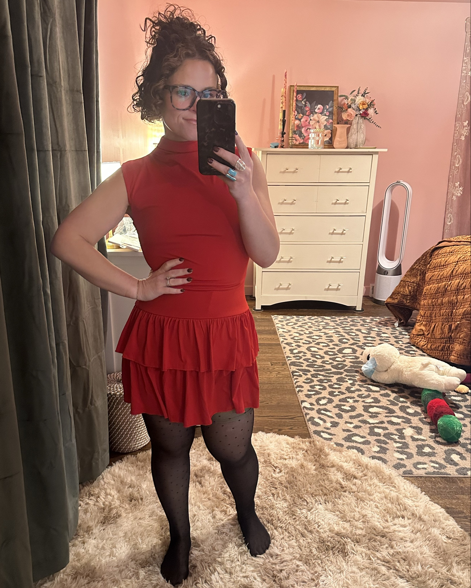 Red always screams HOLIDAYS ✨ 🎄 

#LTKMidsize #LTKHoliday #LTKStyleTip