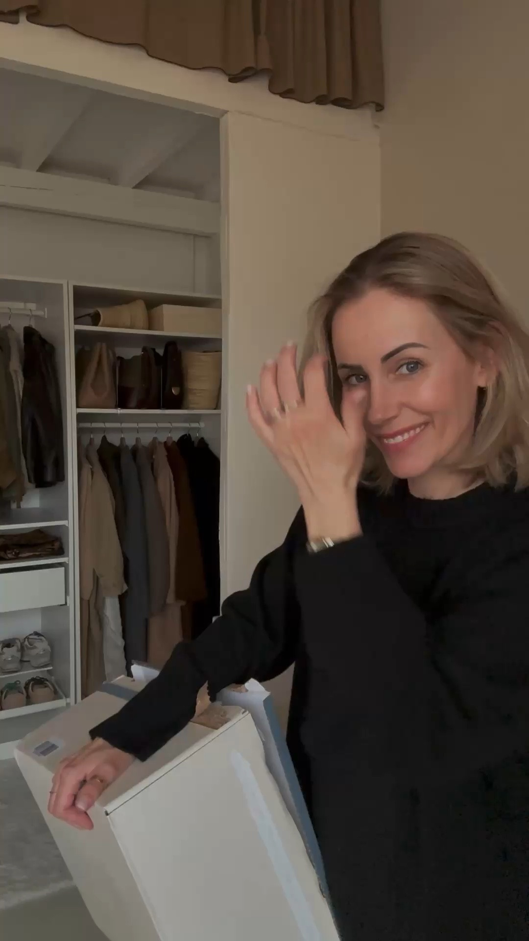 J’ai aussi reçu ma commande Sézane ! J’ai refait le plein de basiques 🤍 par contre coup de cœur pour les ballerines !!!

#LTKsummer #LTKfrance #LTKeurope