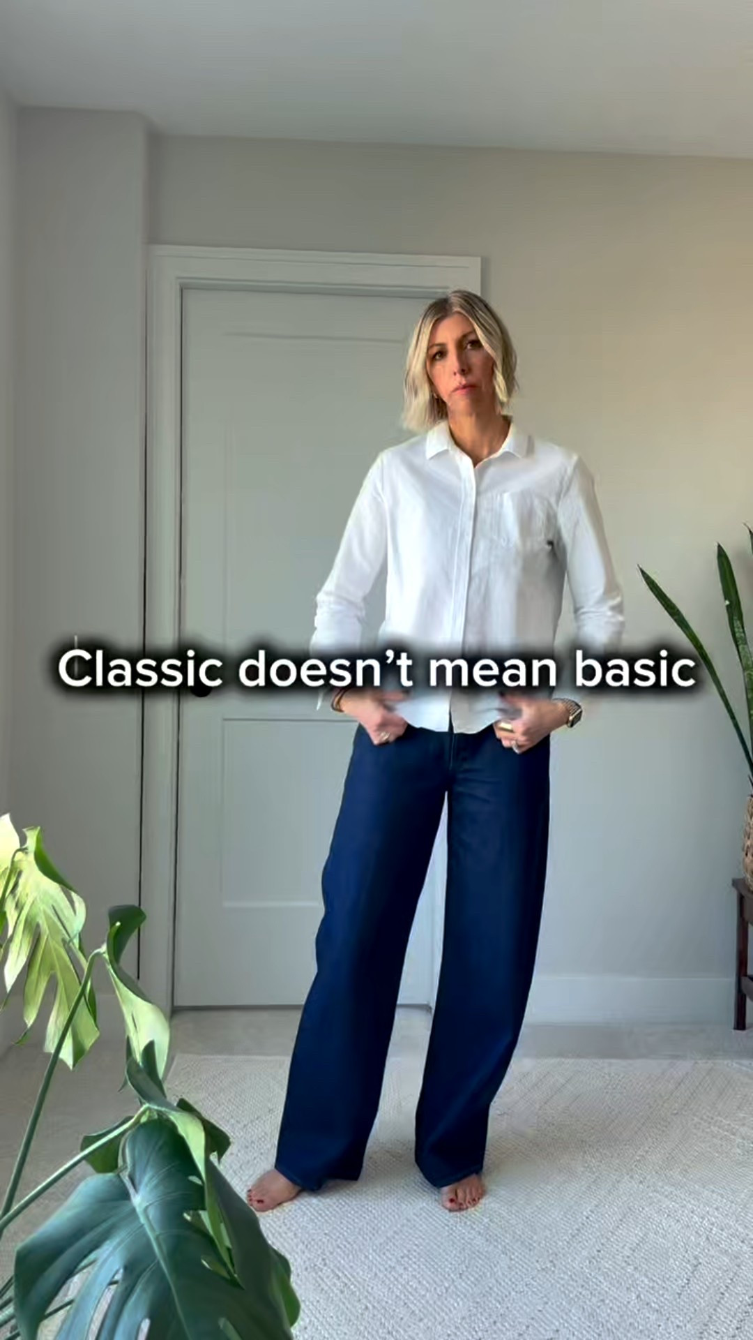 The easiest way to make a white button-down + wide-leg jeans look intentional?

Balance the proportions.

✔️ Wide leg = volume
✔️ Slight tuck = definition
✔️ Open neckline + cuffed sleeves = lightness

Add a pointed flat to elongate and a structured brown bag for contrast.

Classic pieces. Modern styling.

Linked everything that makes this formula work 👇

#LTKootd #LTKmomlife #LTKgrwm