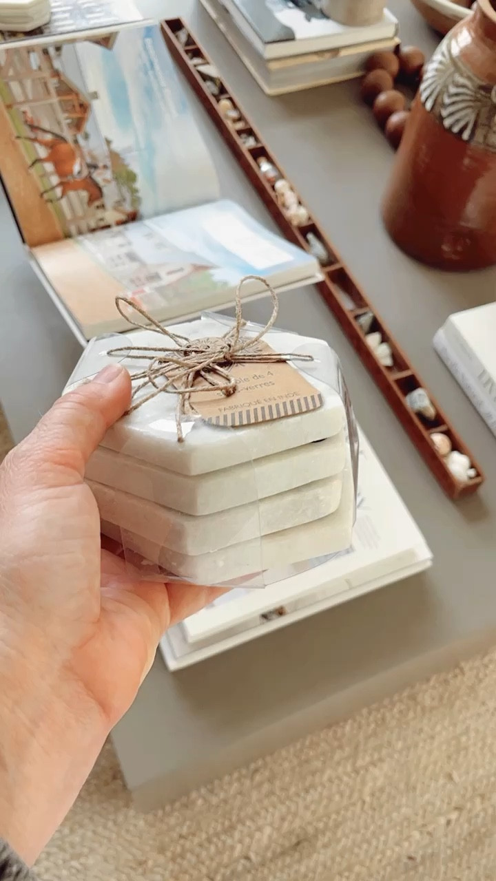I recently picked up a couple sets of marble coasters for this room! Linking some favorites here! 

#marble #coasters #coffeetable #livingroom #familyroom #homedrcor

#LTKhome