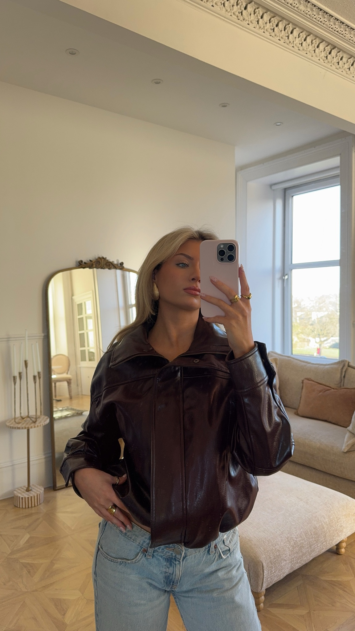 Burgundy leather jacket with high neck ♥️