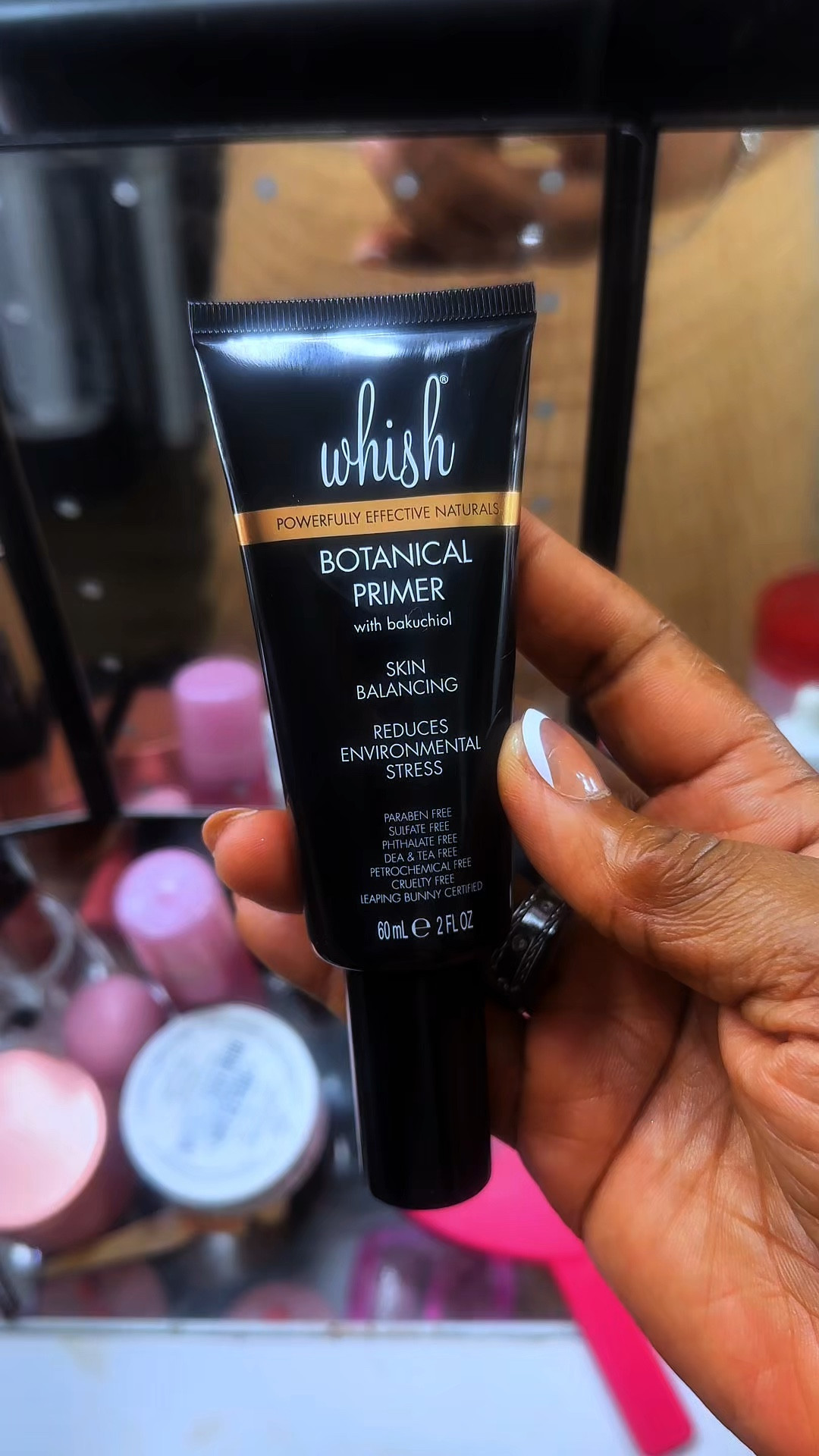 I'm using Botanical Radiance Primer from Seiko Naturals This primer is giving my skin radiant, glowy vibes with its hydration and blurring properties. It also helps minimize the appearance of pores and fine lines while evening out your skin tone l'm obsessed with how it transforms my skin for a natural makeup look. Perfect for mature skin! Shop the link below!
#makeupprimer #primermakeup #beeftallowskincare #skincarebeforeandafter
#makeupskincare #TikTokShop
