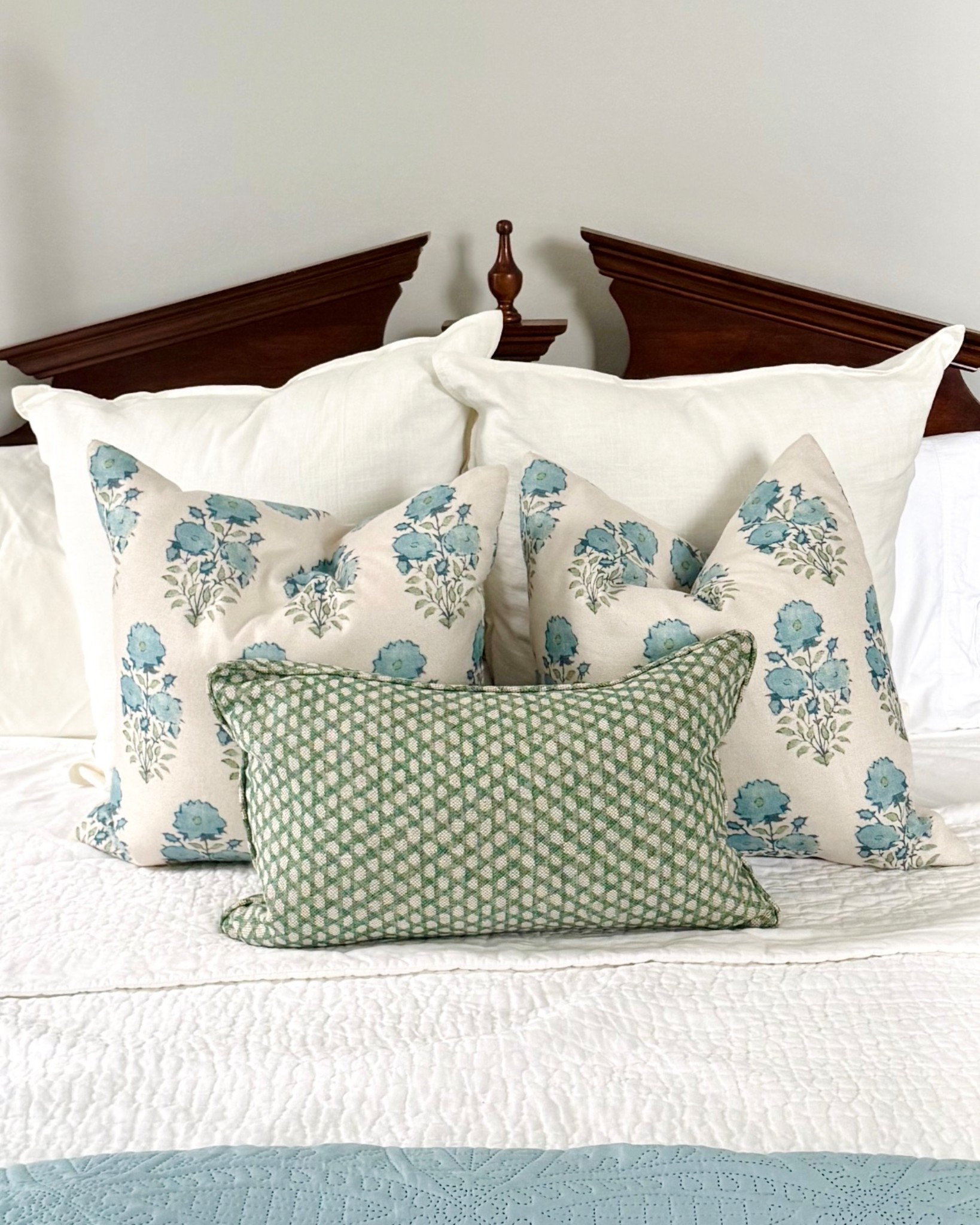 Bringing in all the cozy vibes with these blue and green pillows 💙💚 The perfect pop of color to freshen up any space! 

#LTKHome #LTKFindsUnder50 #LTKSeasonal