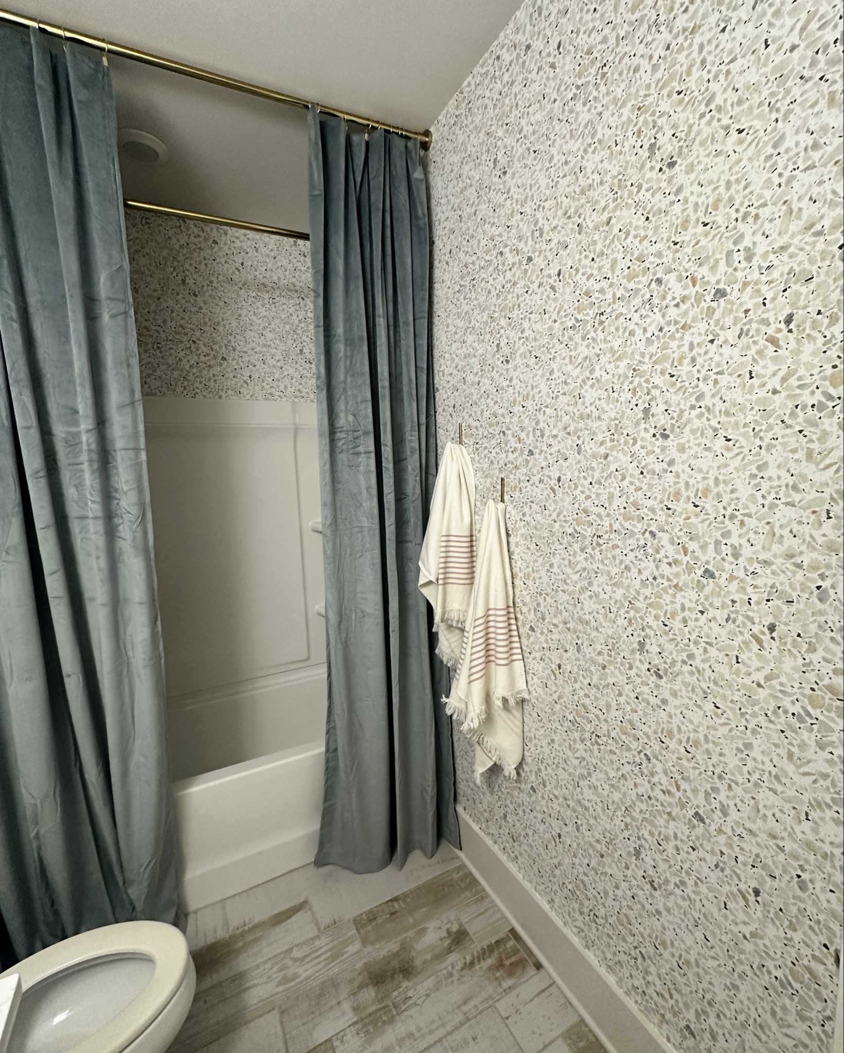 I’m in love with this bathroom makeover, the terrazzo wallpaper is everything!!

#LTKHome