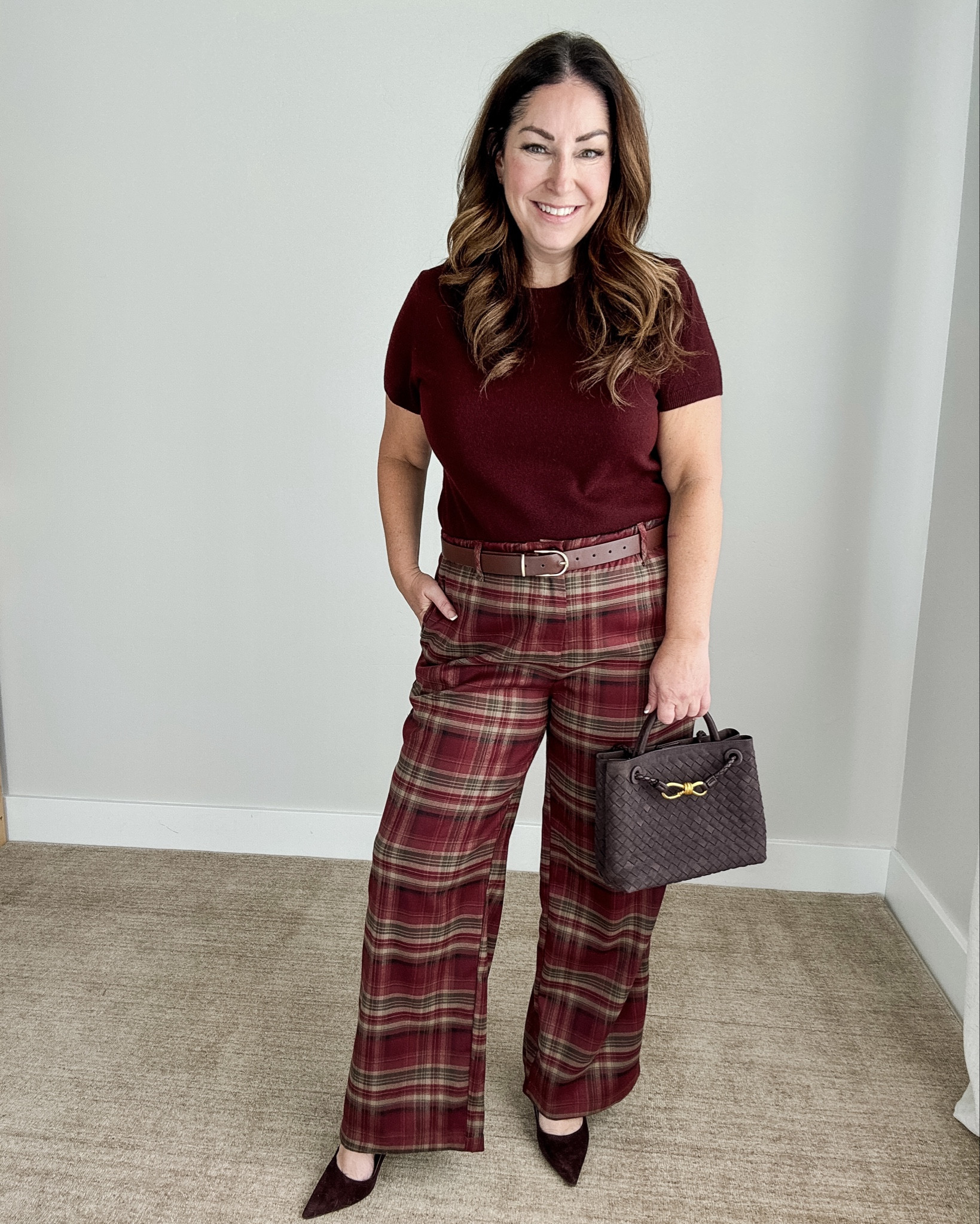 When plaid meets polish 🍂 This outfit is so fun and makes a great workwear outfit. |  Sweater, L and pants size up, XL 

 

#LTKOver40 #LTKMidsize #LTKWorkwear